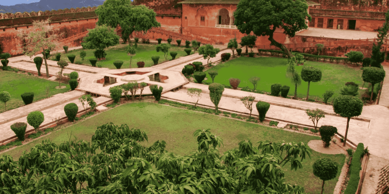 This is the Aram Bagh at Jaigarh Fort Jaipur