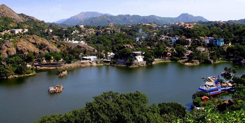 The View of Nakki Lake of Mount Abu Rajasthan which is created by Nails of God where you can also do boating.