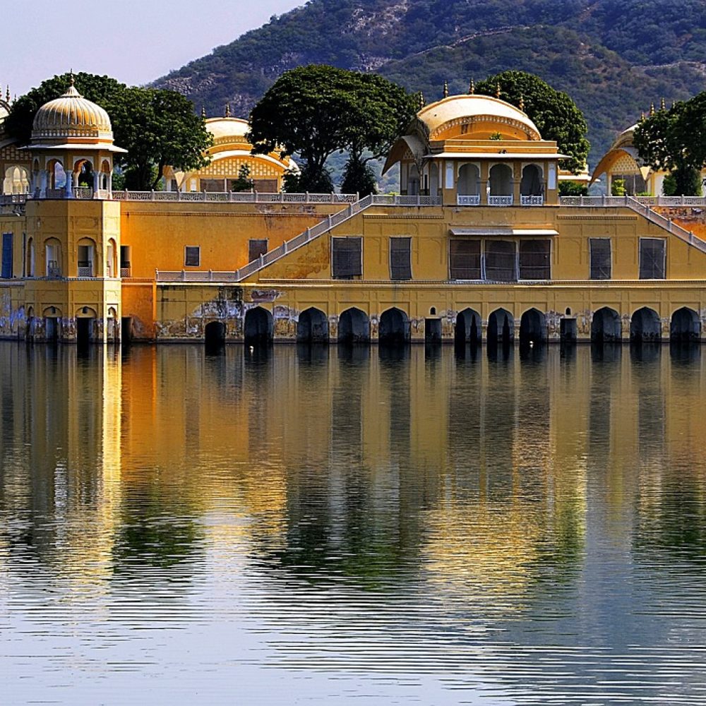 Jal Mahal Palace, Jaipur, in the Center of Water, provides the cool breeze when you stand on the Mansagar Lake.